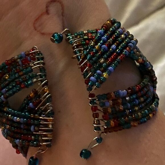 Gorgeous Multicolored Glass Bead Bracelet - Picture 5 of 8